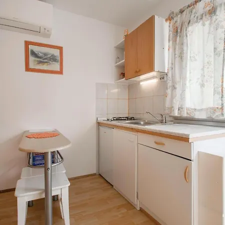 Beach Front Apartment In Piran With Wifi Piran