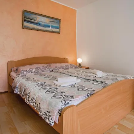 Beach Front Apartment In Piran With Wifi *